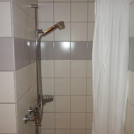 Amazing Close To The Centre